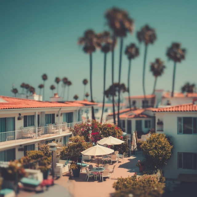 Midjourney’s Vintage Hotel Palm Tree Aesthetics Guide - v7.0 - Image 4